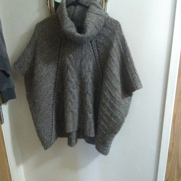 Massimo Dutti Sweaters - Massimo Dutti poncho (wool-alpaca-mohair)